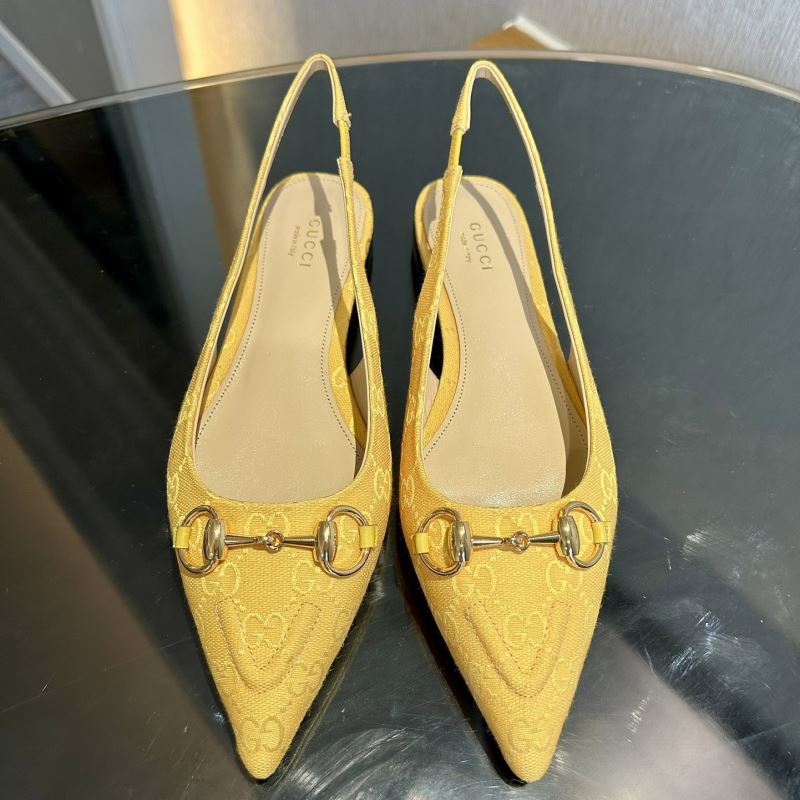 G*u*i sandals